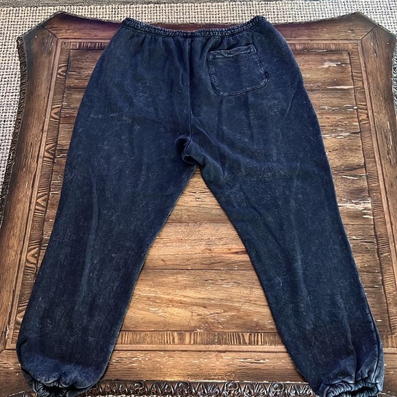 Legends Black Tye-Dye jogger sweat pants - Picture 8 of 11